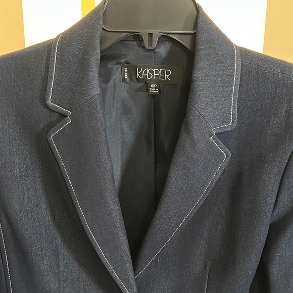 Kasper Women's Navy Blazer - Picture 4 of 16